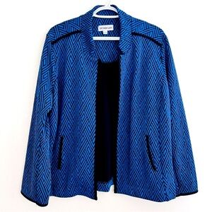 Southern Lady Blue & Black Zig Zag Blazer
Jacket ~ Size Large